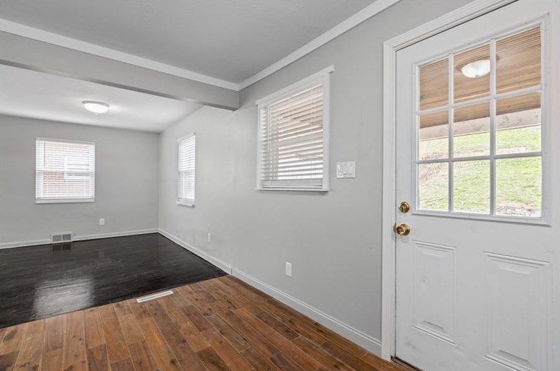 4118 Jordan St, South Heights PA  15081 exterior
