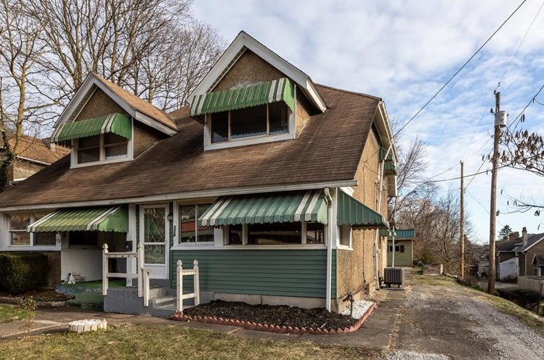 174 7th St, Midland, PA 15059-1445