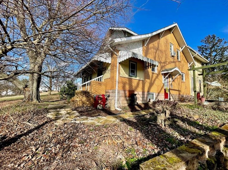 898 Ruffsdale Alverton Rd, Ruffs Dale, PA 15679
