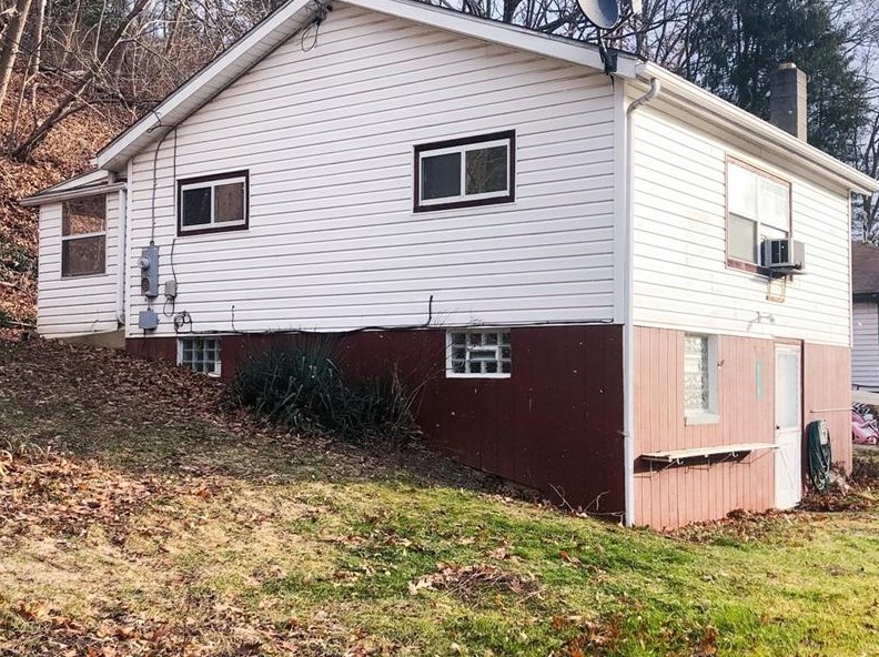 578 Lardintown Rd, Sarver, PA 16055-8924