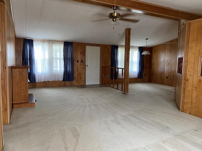 431 Hammersmith Dr, Indiana, PA 15701-9743