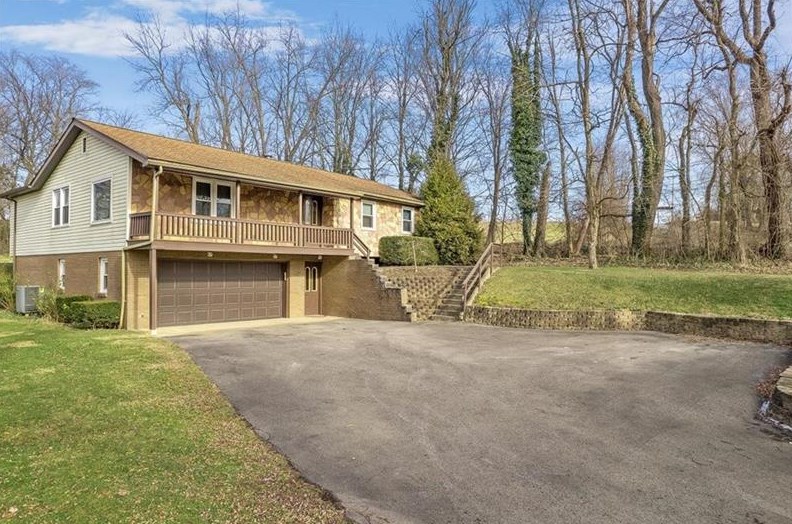 303 Chapin Rd, New Castle, PA 16105-5007