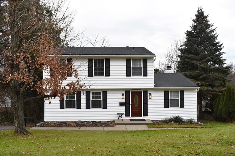 1188 Lindsay Rd, Collier Township PA 15106-4208 exterior