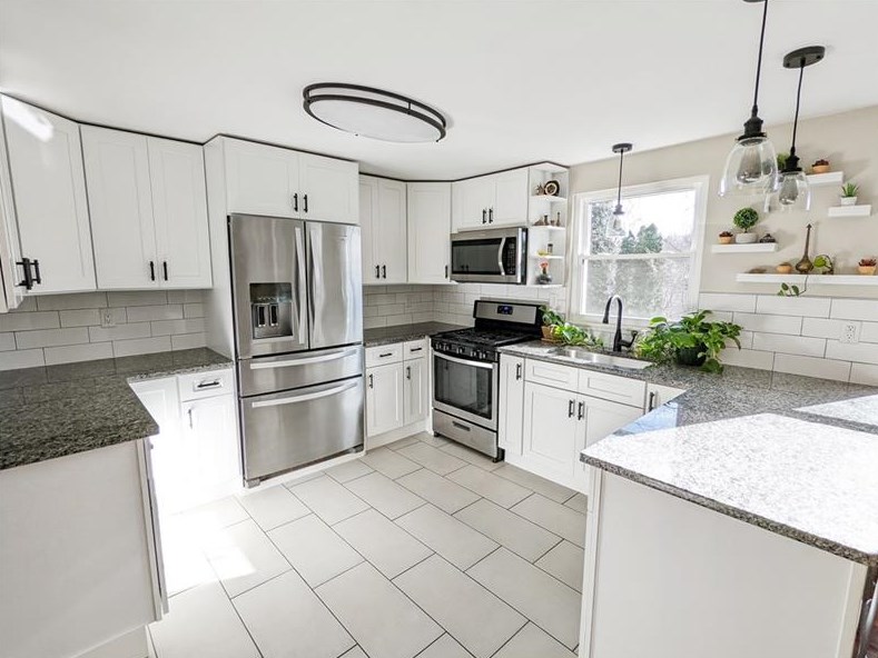 1188 Lindsay Rd, Collier Township PA 15106-4208 exterior