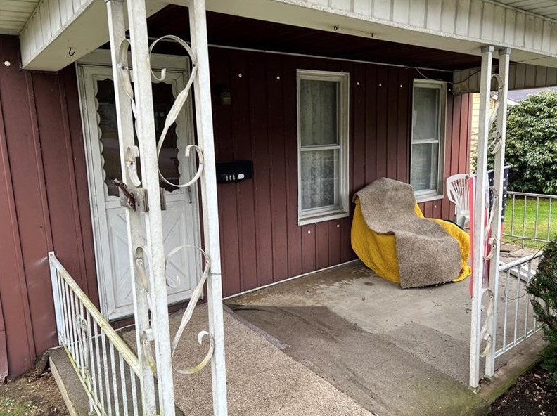 144 Clarksville St, Greenville, PA 16125