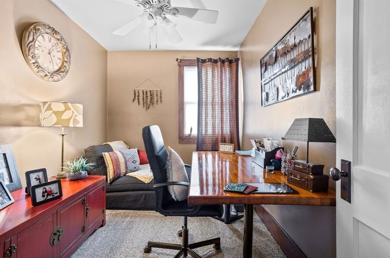 1245 Indiana Ave, Monaca PA 15061-2123 exterior