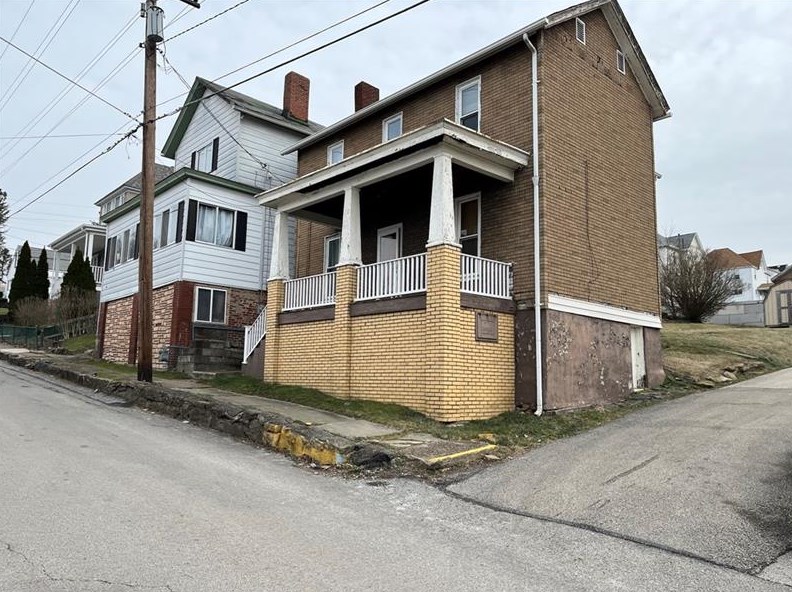 104 Vance St, Everson, PA 15631