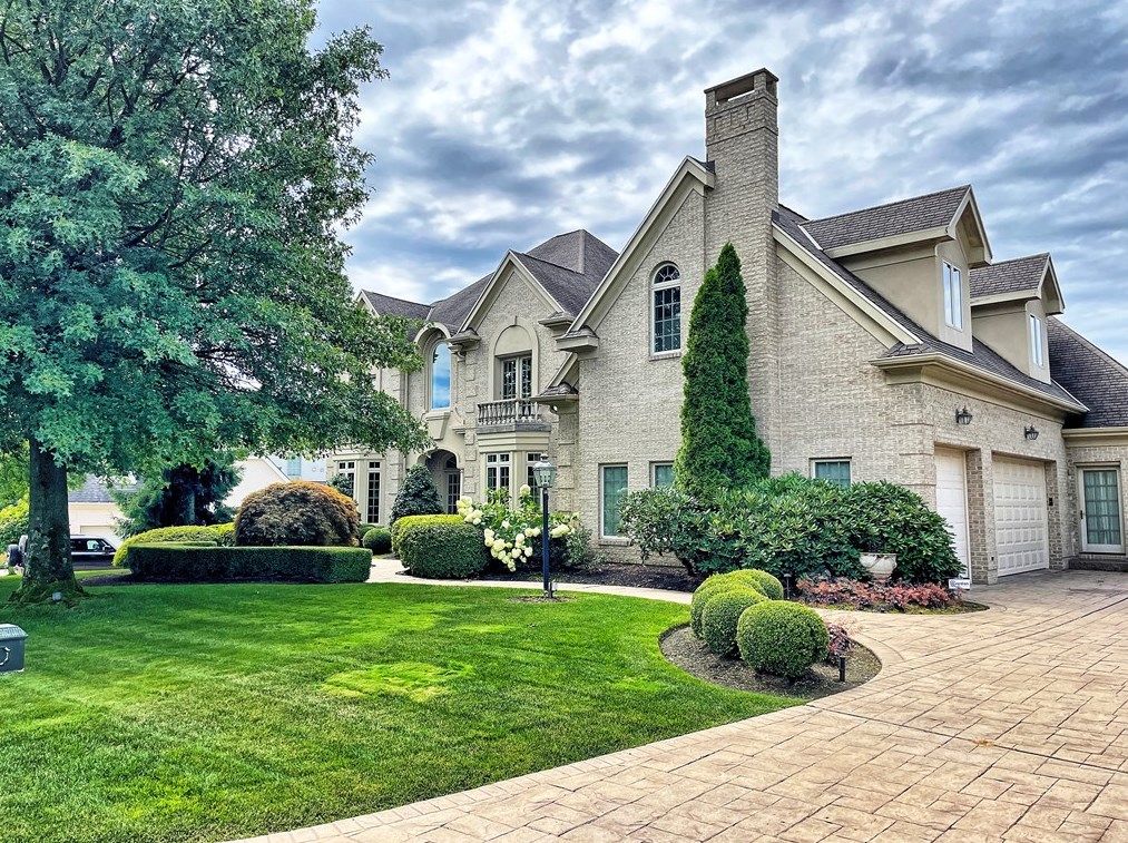 152 Sebago Lake Dr, Sewickley, PA 15143