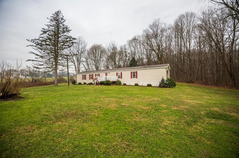 263 W Jamestown, Westford, PA 16134