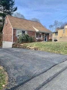 71 Forest Ave, Greensburg, PA 15601-1766