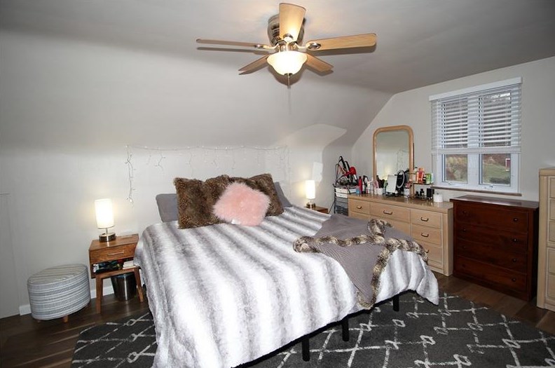 412 London Ave, North Versailles PA 15137-2802 exterior