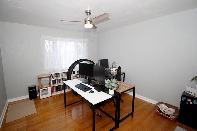 412 London Ave, North Versailles PA 15137-2802 exterior