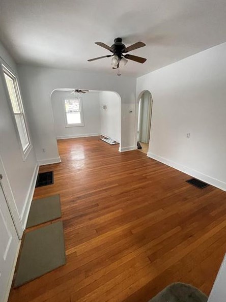 8 Sands Ave, Ambridge, PA 15003