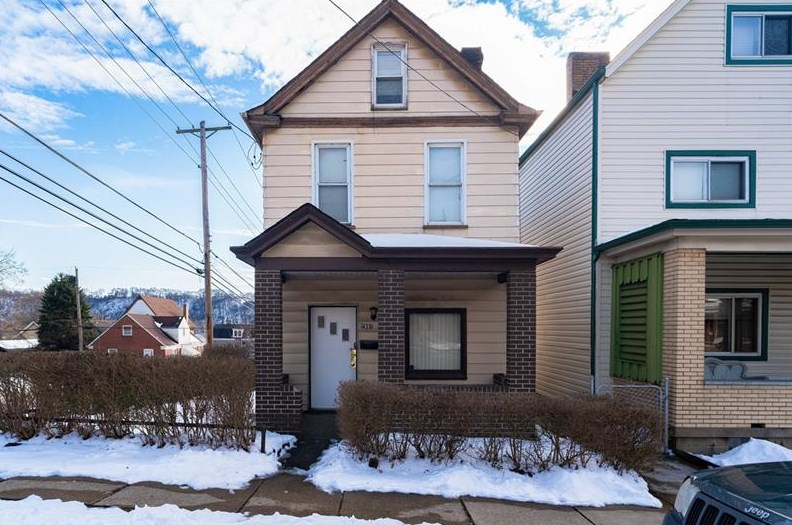 428 Howard St, East Pgh, PA 15112-1023