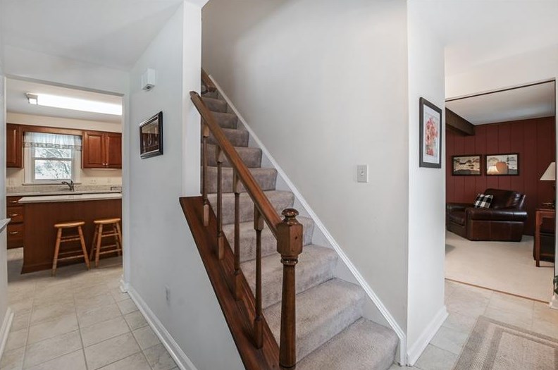 2107 Coventry Dr, Allison Park, PA 15101-3364