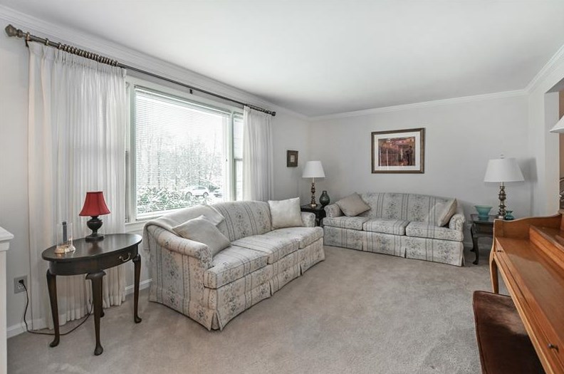 2107 Coventry Dr, Allison Park PA  15101-3364 exterior