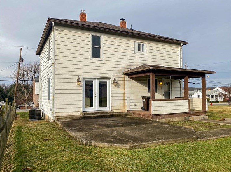 2135 Carolina St, Export, PA 15632