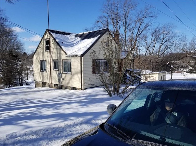 662 W Liberty Rd, Slippery Rock, PA 16057