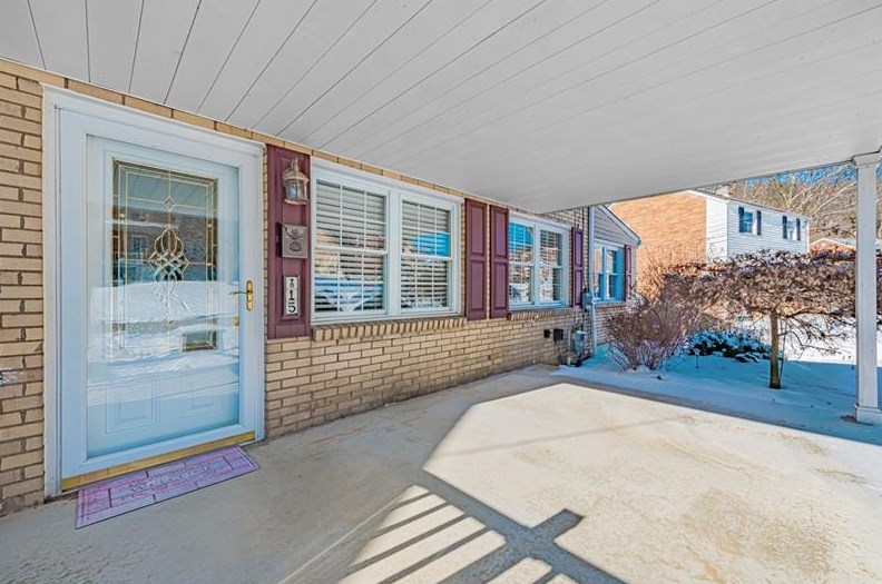 15 Forest Ave, Greensburg, PA 15601-1705