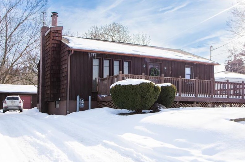 118 N Vine St, New Castle, PA 16101