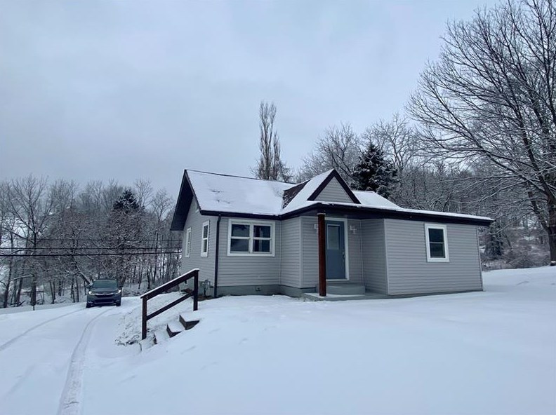 875 S Eighty Eight Rd, Fairdale, PA 15320