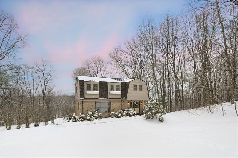 262 Glade Mills Rd, Valencia, PA 16059