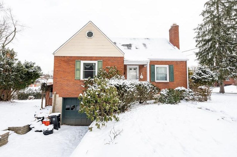 565 Glenrock Dr, Bethel Park, PA 15102-1468
