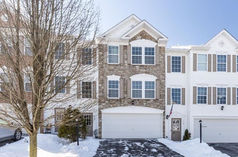 117 Cinque Terra Pl, Finleyville, PA 15332