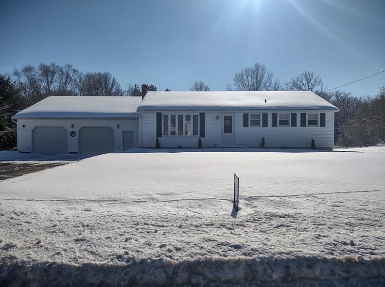 576 Johnston Rd, New Wilmington, PA 16142