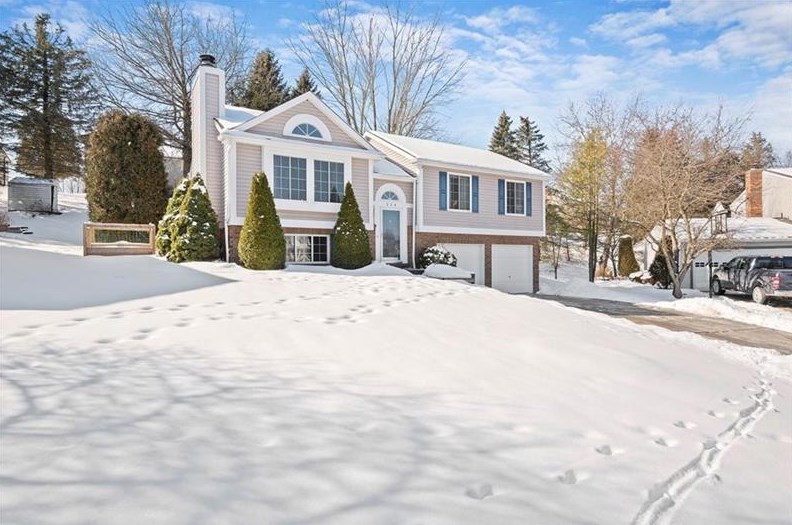 224 Briar Path North, Imperial, PA 15126
