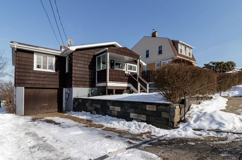 1359 Mt Ave, Verona, PA 15147