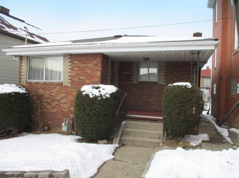 825 Kerr St, Ambridge, PA 15003