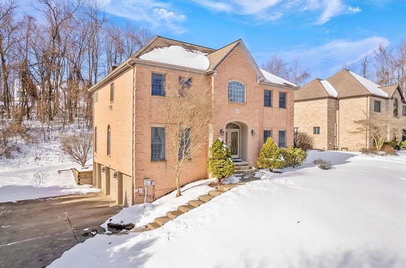 1529 Brimfield Dr, Sewickley, PA 15143