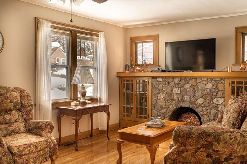 1502 Delaware Ave, New Castle, PA 16105