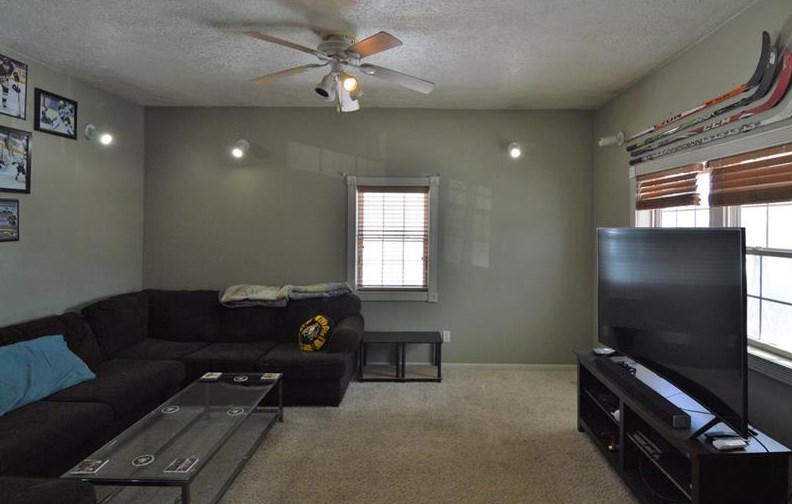 30 W Grant St, Latrobe, PA 15650