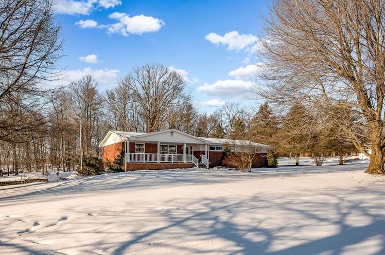 349 Marwood Rd, Cabot, PA 16023