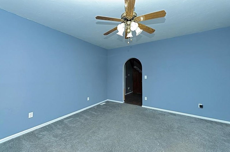 325 E Crawford Ave, Connellsville, PA 15425
