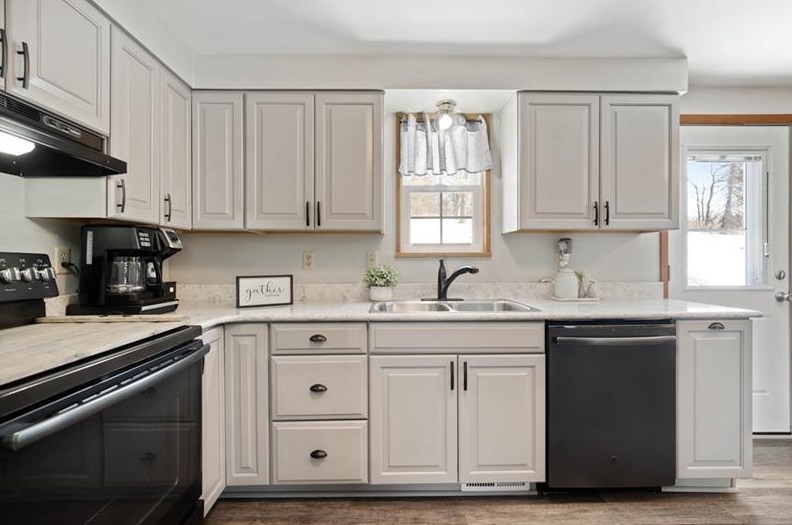 300 Mcclane Farm Rd, Washington, PA 15301-6121