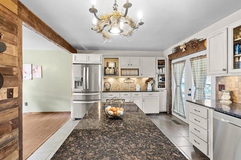 129 Esther, Hookstown, PA 15050
