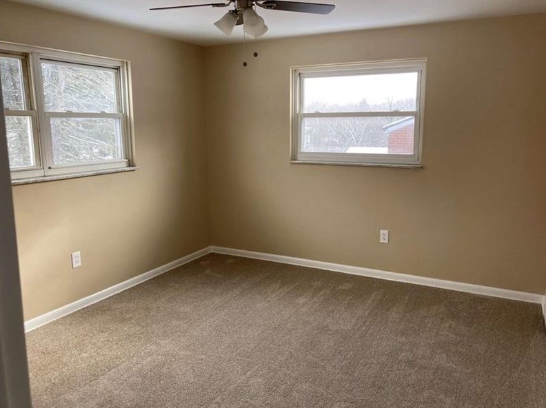 1207 Holy Cross Dr, Monroeville PA  15146-4849 exterior