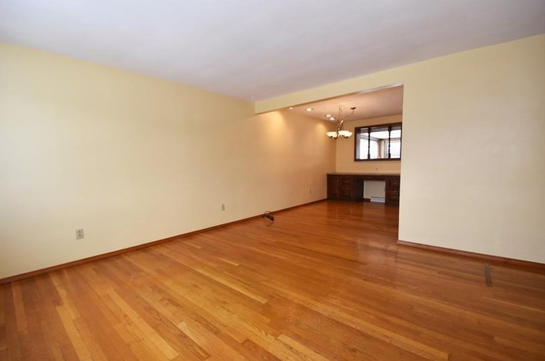 9267 Clubview Dr, North Huntingdon, PA 15642
