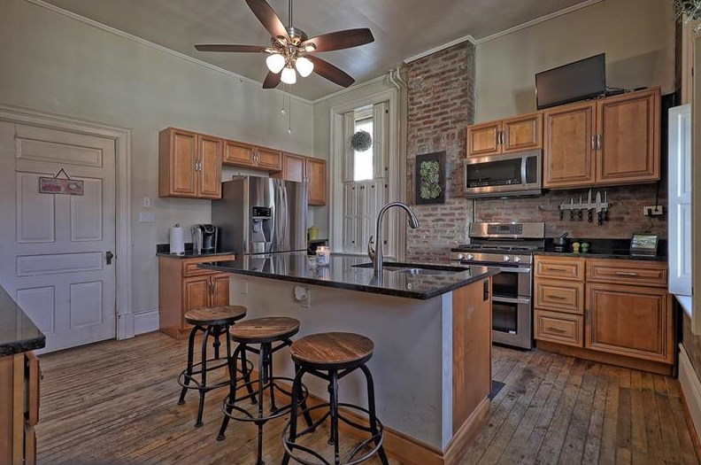 431 Main St, Greensburg, PA 15601-1812