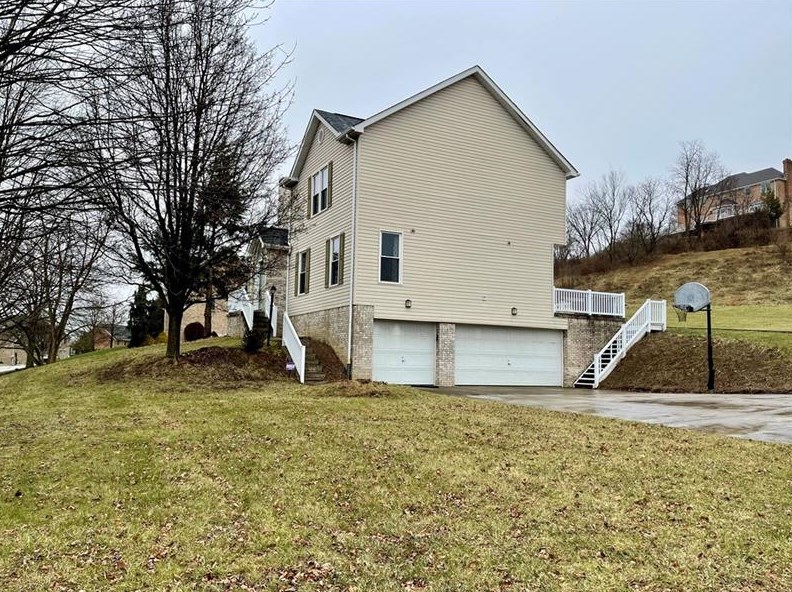 3008 Thomas Jefferson Dr, Jefferson Hills, PA 15025