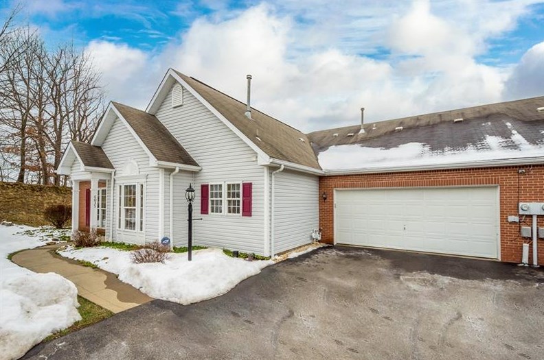 6035 Belle Terre Ct South, Bridgeville, PA 15017