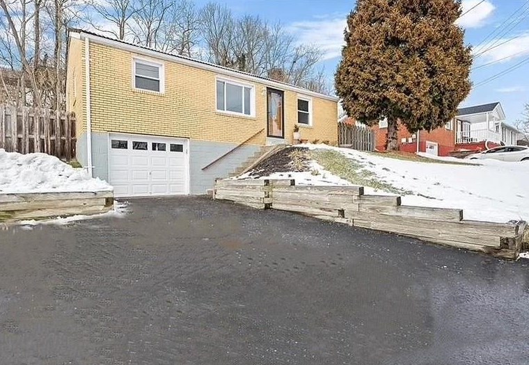 407 Sandy Dr, Glenshaw, PA 15116