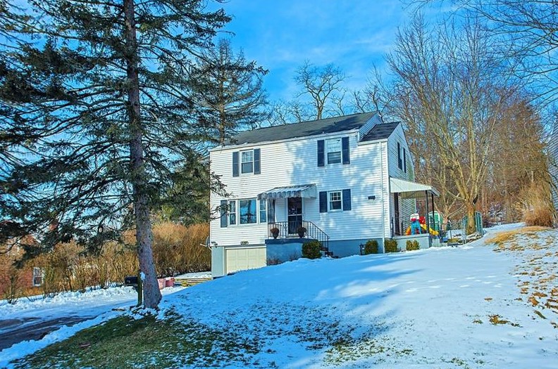 317 Idlewood Rd, Penn Hills, PA 15235