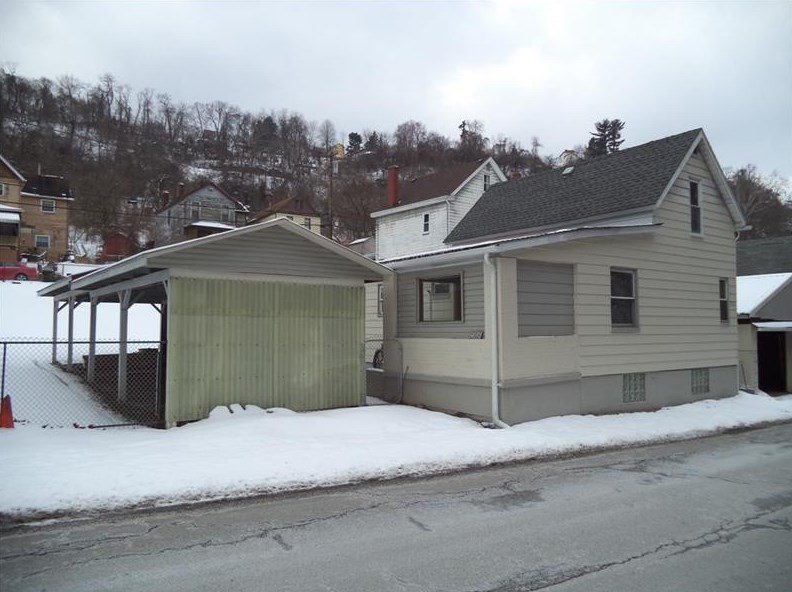 711 Liberty Way, McKeesport, PA 15133