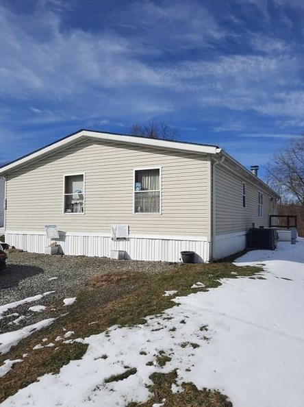 336 Calico Ln, Jeannette, PA 15644