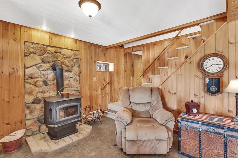 837 Girty Rd, Shelocta, PA 15774