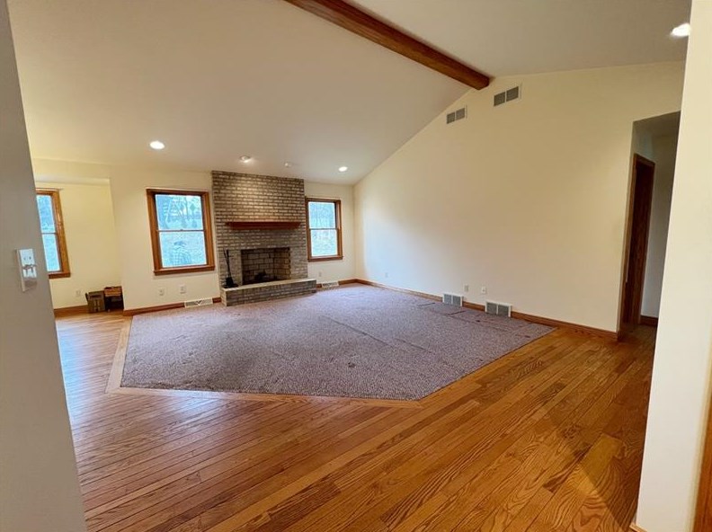 38 Westminster Pl, Grove City, PA 16127